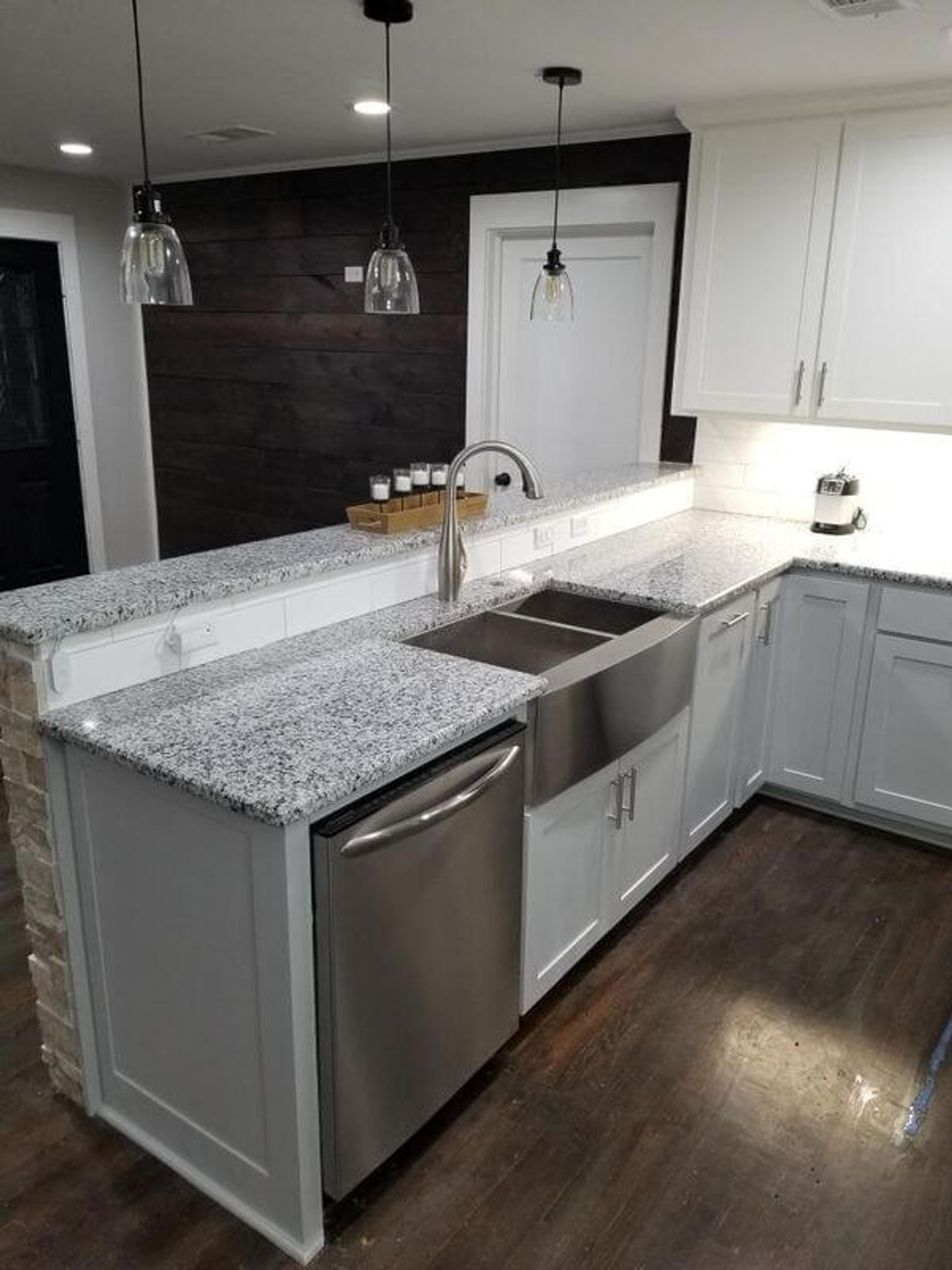 custom kitchen cabinets and kitchen lighting